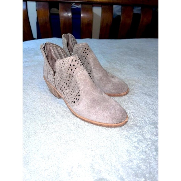 VINCE CAMUTO Taupe Suede Lasercut Side Design Back Zipper Ankle Bootie - Picture 1 of 9